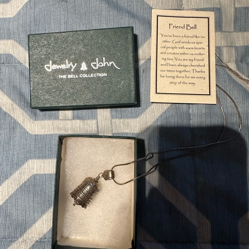 Beautiful friendship necklace